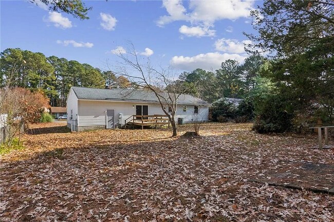 Building Photo - Beautifully Renovated 3BR/2BA Home in Smithfield, VA - Move in Ready!