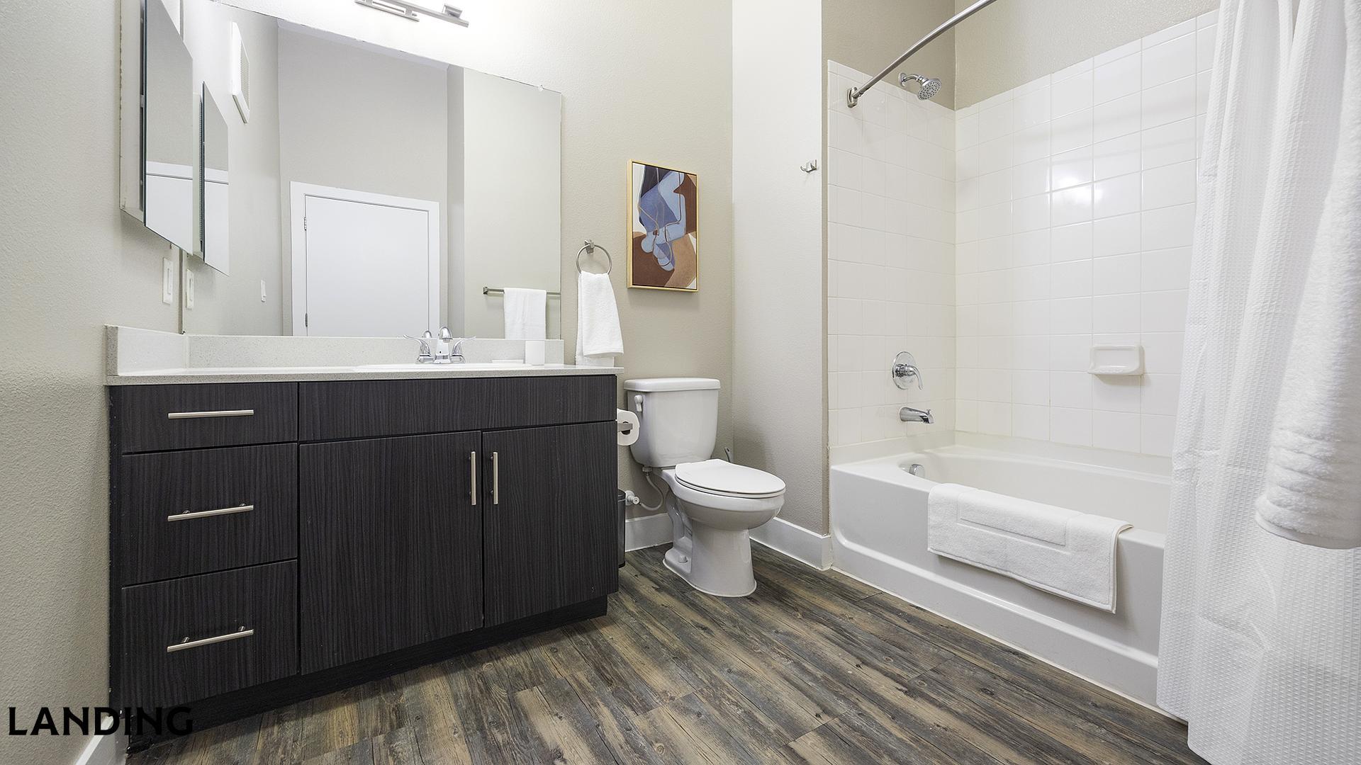 Building Photo - 1000 S Broadway