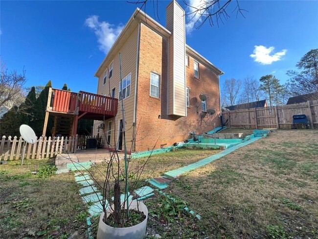 Building Photo - 1418 Brookside Manor Ct