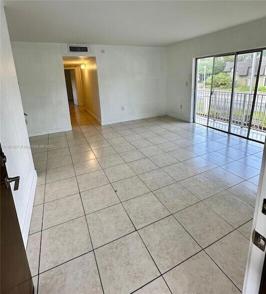 Building Photo - 8601 SW 94th St