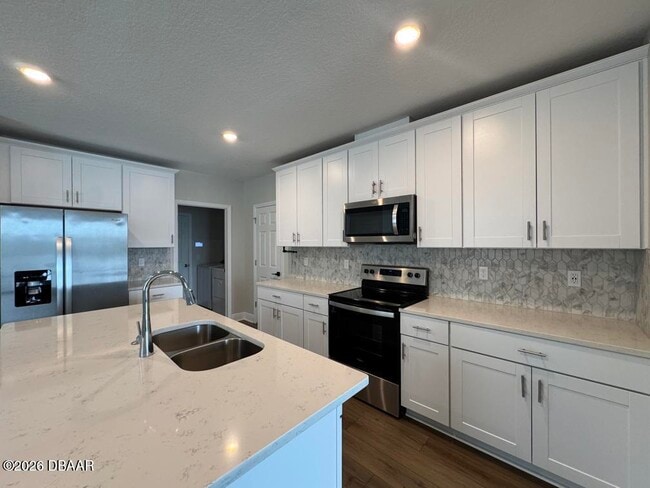 Building Photo - 125 Links Ter Blvd