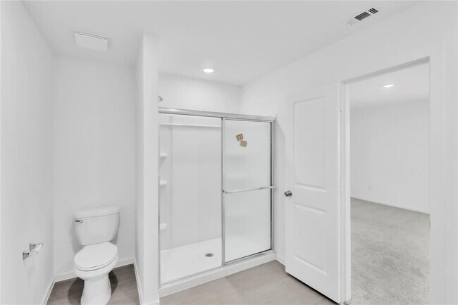 Building Photo - 27627 Village Way Dr.