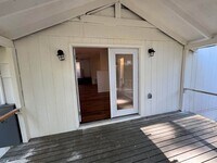 Building Photo - 14 Dellwood Dr