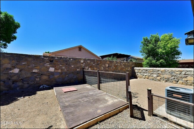 Building Photo - 12976 Enrique Gomez Dr