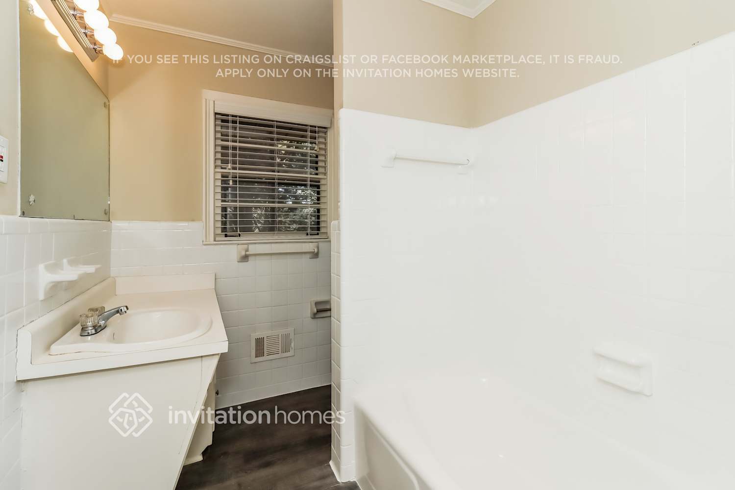 Building Photo - 4187 Castle Pines Ct