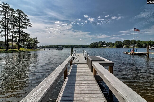 Building Photo - 435 State Rd S-32-1194