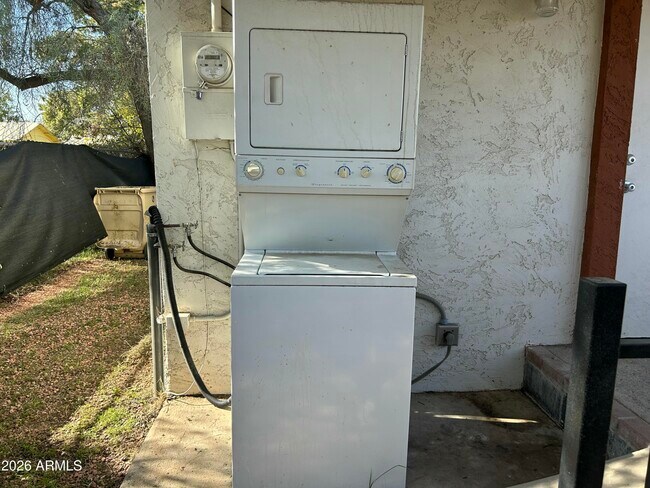 Building Photo - 5545 W State Ave