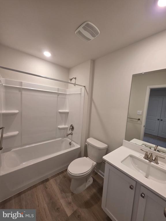 Building Photo - 57 Alexander Wy