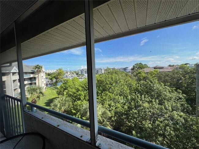Building Photo - 5567 Sea Forest Dr