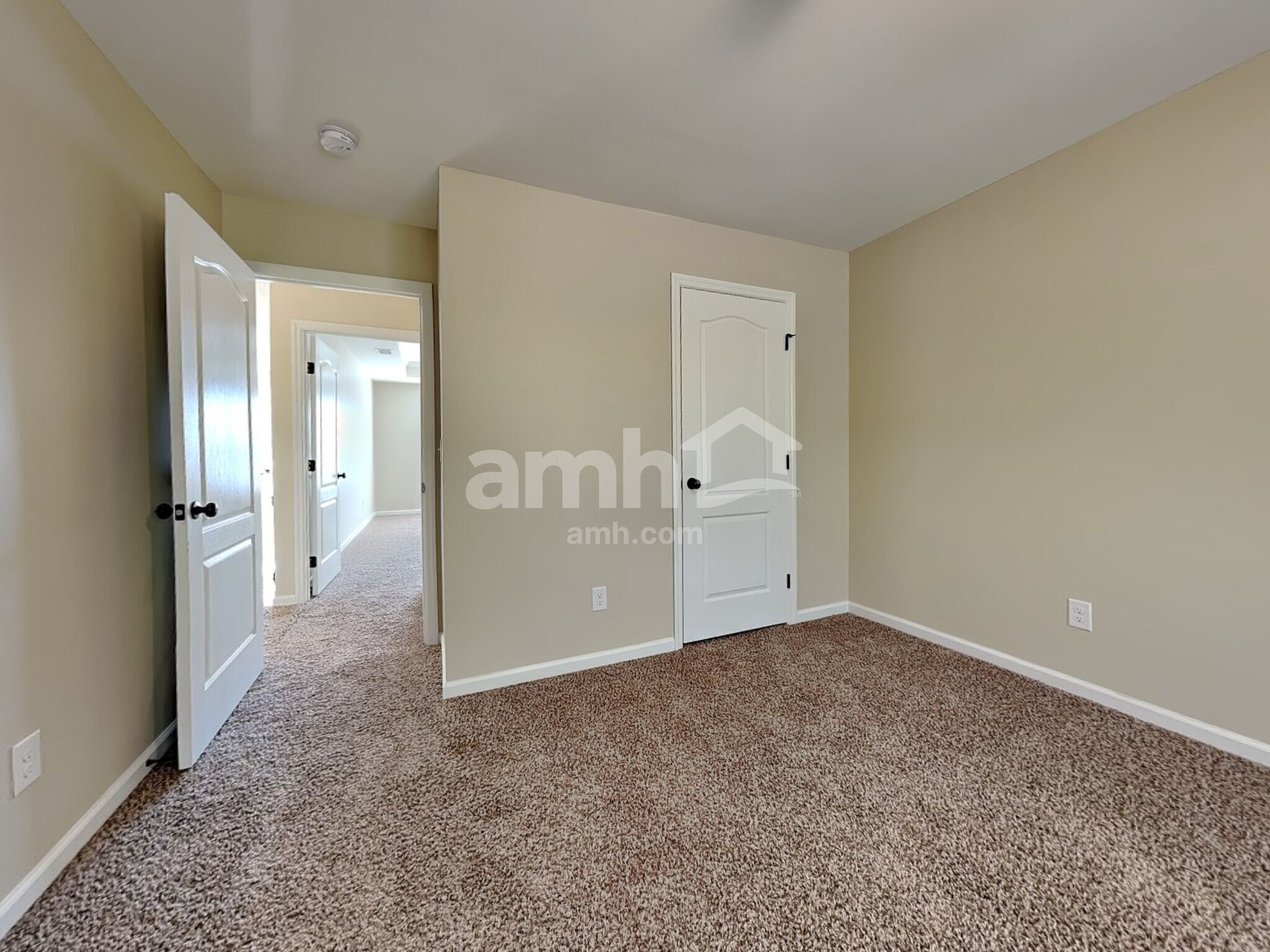 Building Photo - 112 Broken Bit Cir