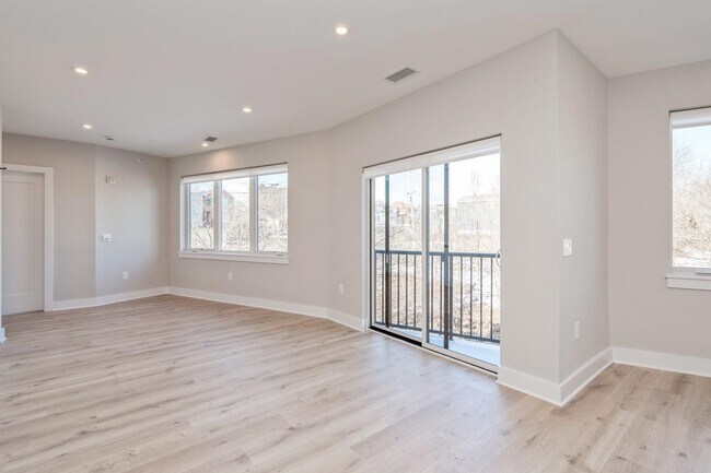 Building Photo - 201-205 Randolph Ave