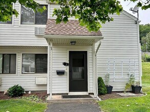 Building Photo - 85 N Main St