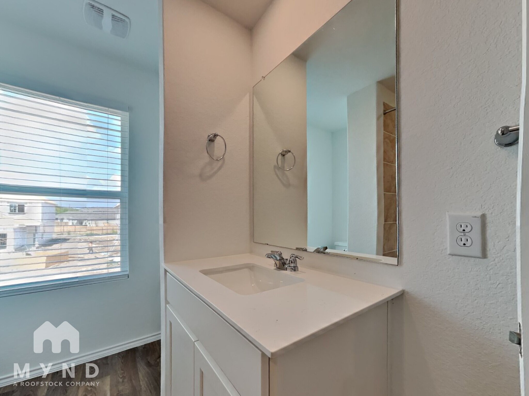 Building Photo - 5714 Agate Cir