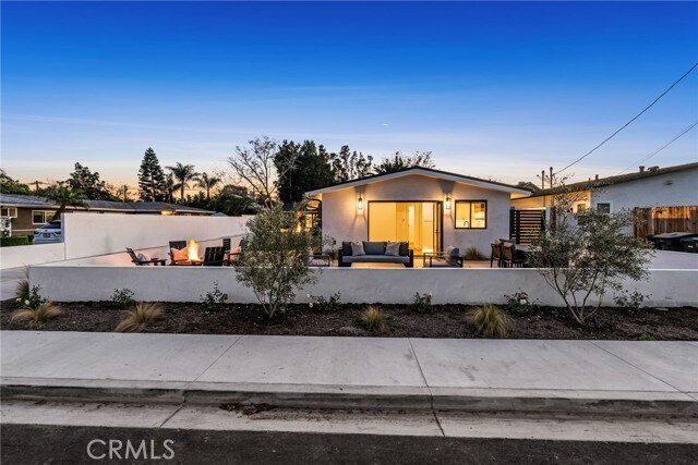 Building Photo - 251 Costa Mesa St