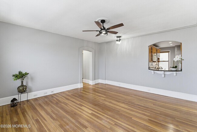 Building Photo - 400 Deal Lake Dr