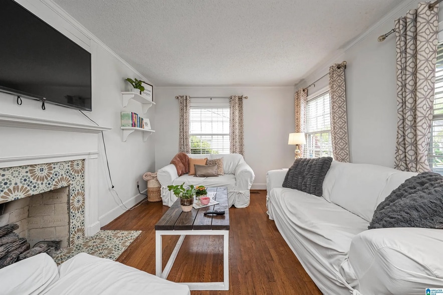 Building Photo - 113 Oglesby Ave