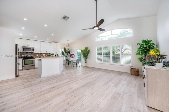 Building Photo - 1381 NW 144th Ave