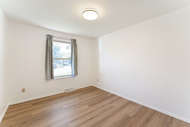 Building Photo - 7813 Webster Way