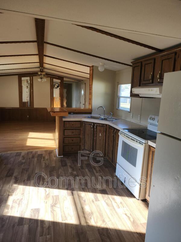 Building Photo - 1023 Crystal Blvd