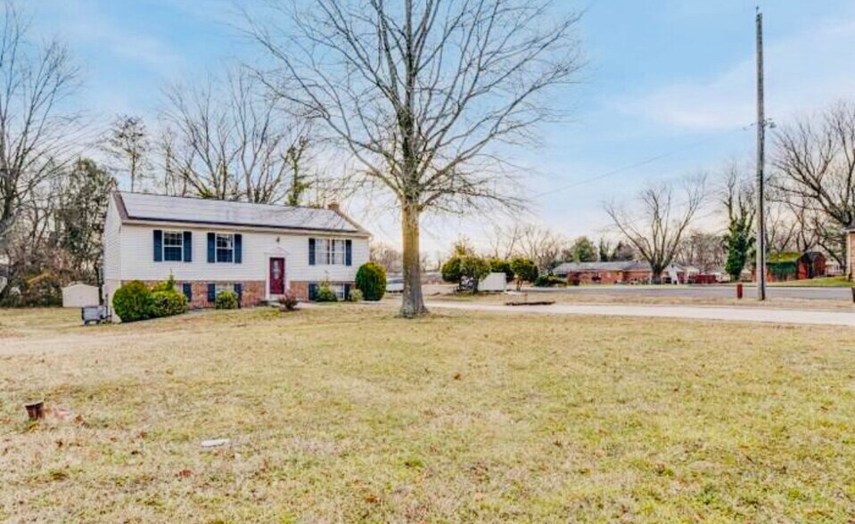 Building Photo - 2014 Ritchie Rd