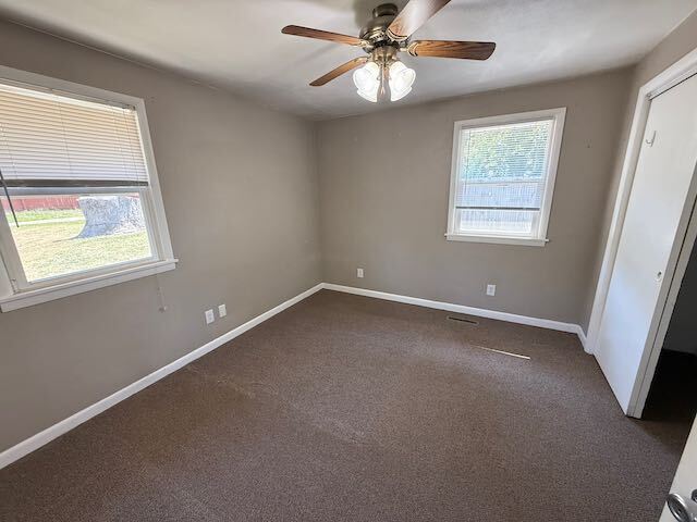 Building Photo - Small home in Tremont