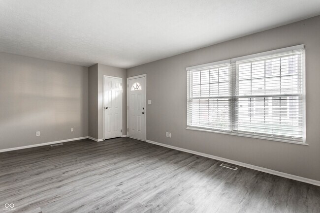 Building Photo - 4839 Oakwood Trail