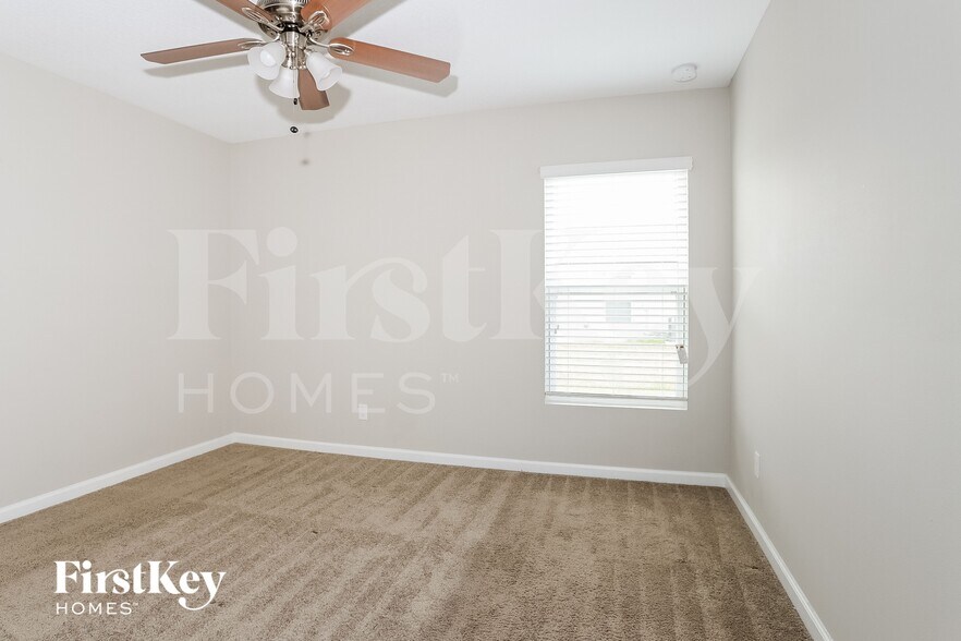 Building Photo - 4477 Southwest