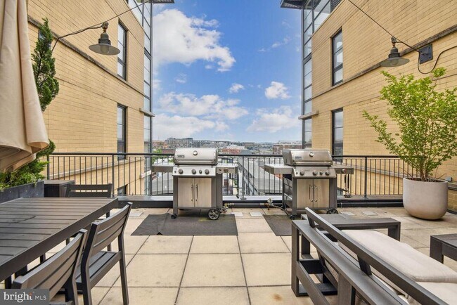 Building Photo - 2125 14th St NW