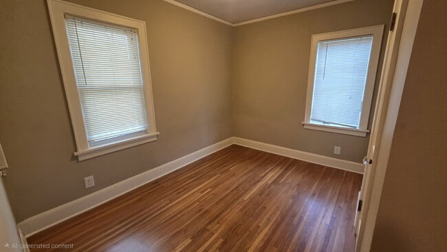 Building Photo - 428 Warwick St