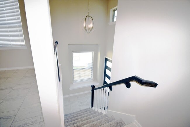 Building Photo - 9442 Starlight Oak Dr