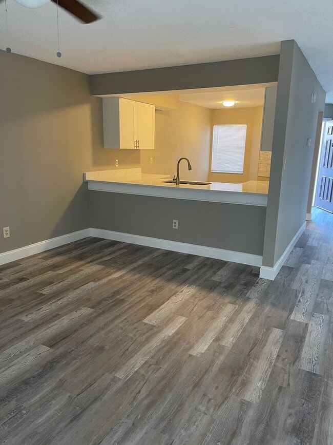 Primary Photo - Available now! Williamsburg TOWNHOMES AT G...