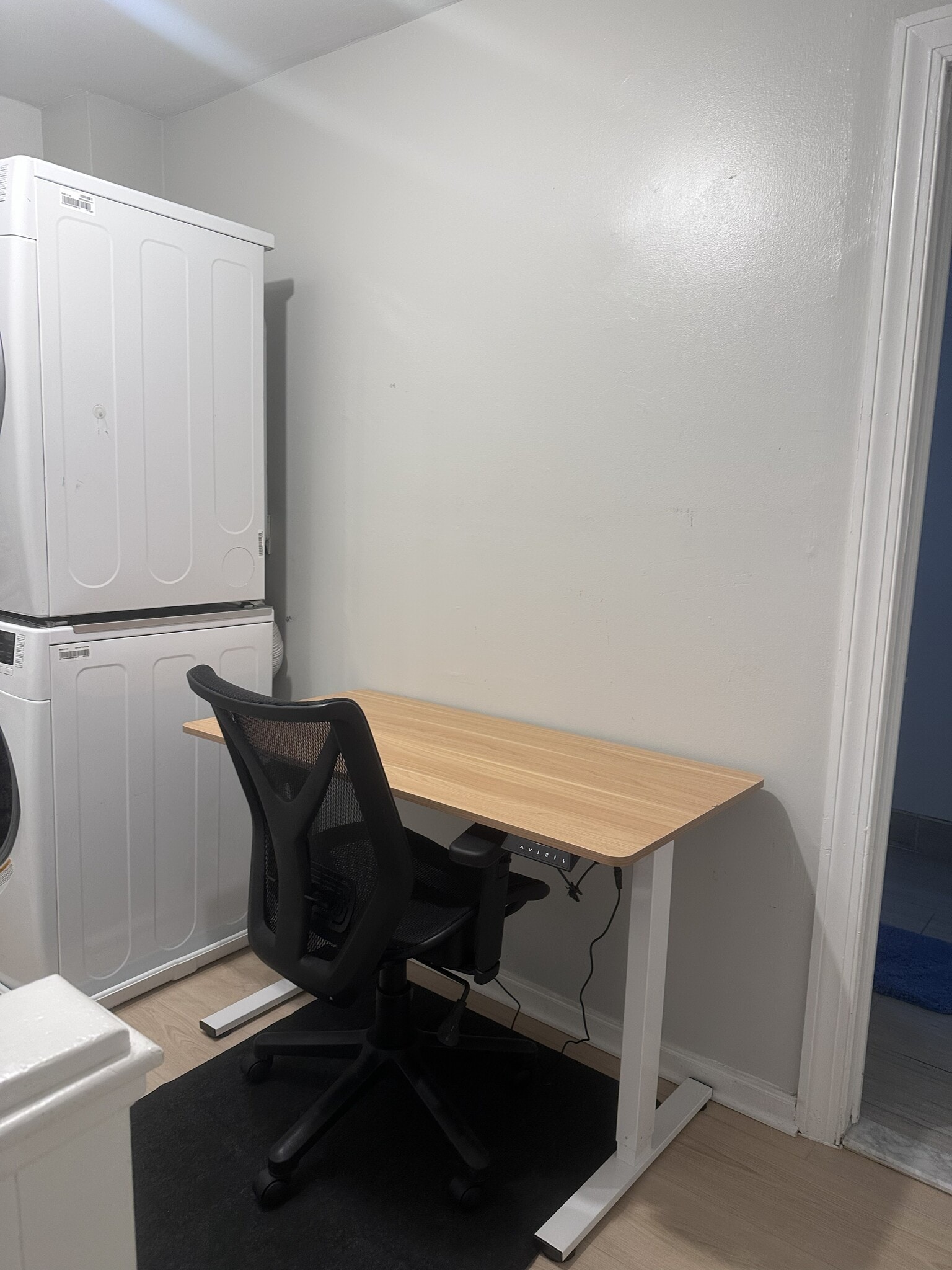 desk station just added! - 222 Parker St NE