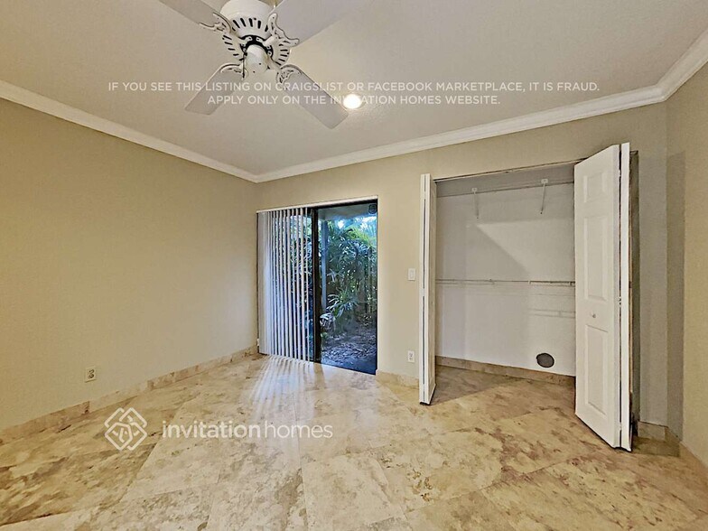 Building Photo - 800 SW 87th Terrace