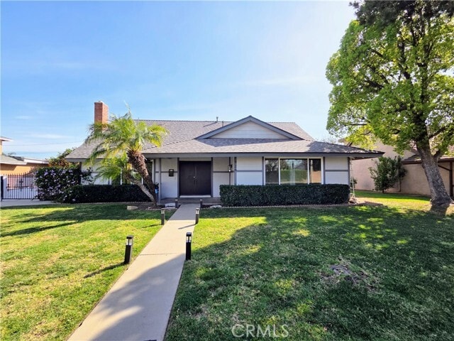 Building Photo - 926 E Bastanchury Rd