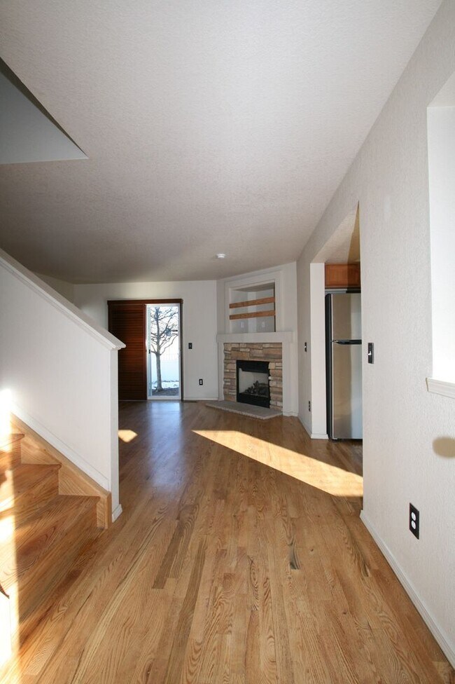 Building Photo - Stunning 4 Bedroom Home in Indigo Ranch!