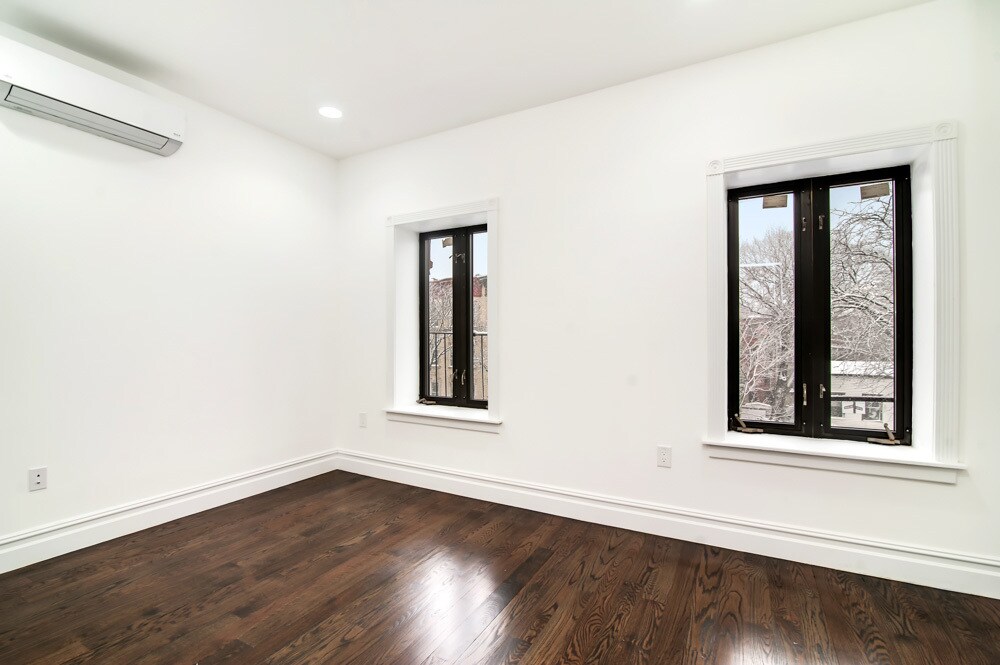 Building Photo - 629A Madison St