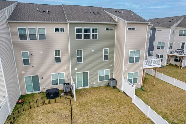 Building Photo - 345 Andrew Ct