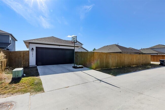 Building Photo - 2917 Birch Pk Path