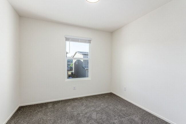 Building Photo - 7372 Raimee Brk St