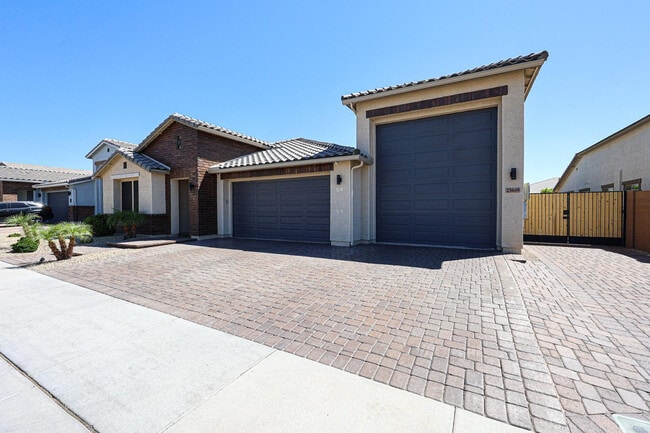 Building Photo - 25689 N 140th Ln