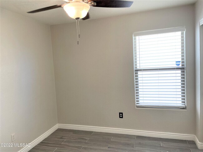 Building Photo - 8373 S Egyptian Dr