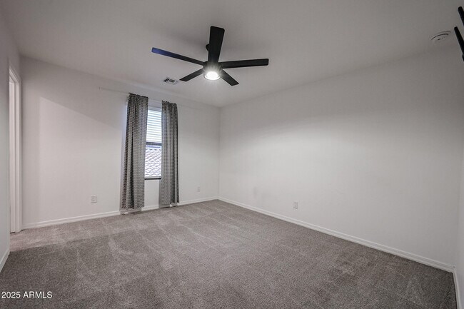 Building Photo - 3332 W Dunbar Dr