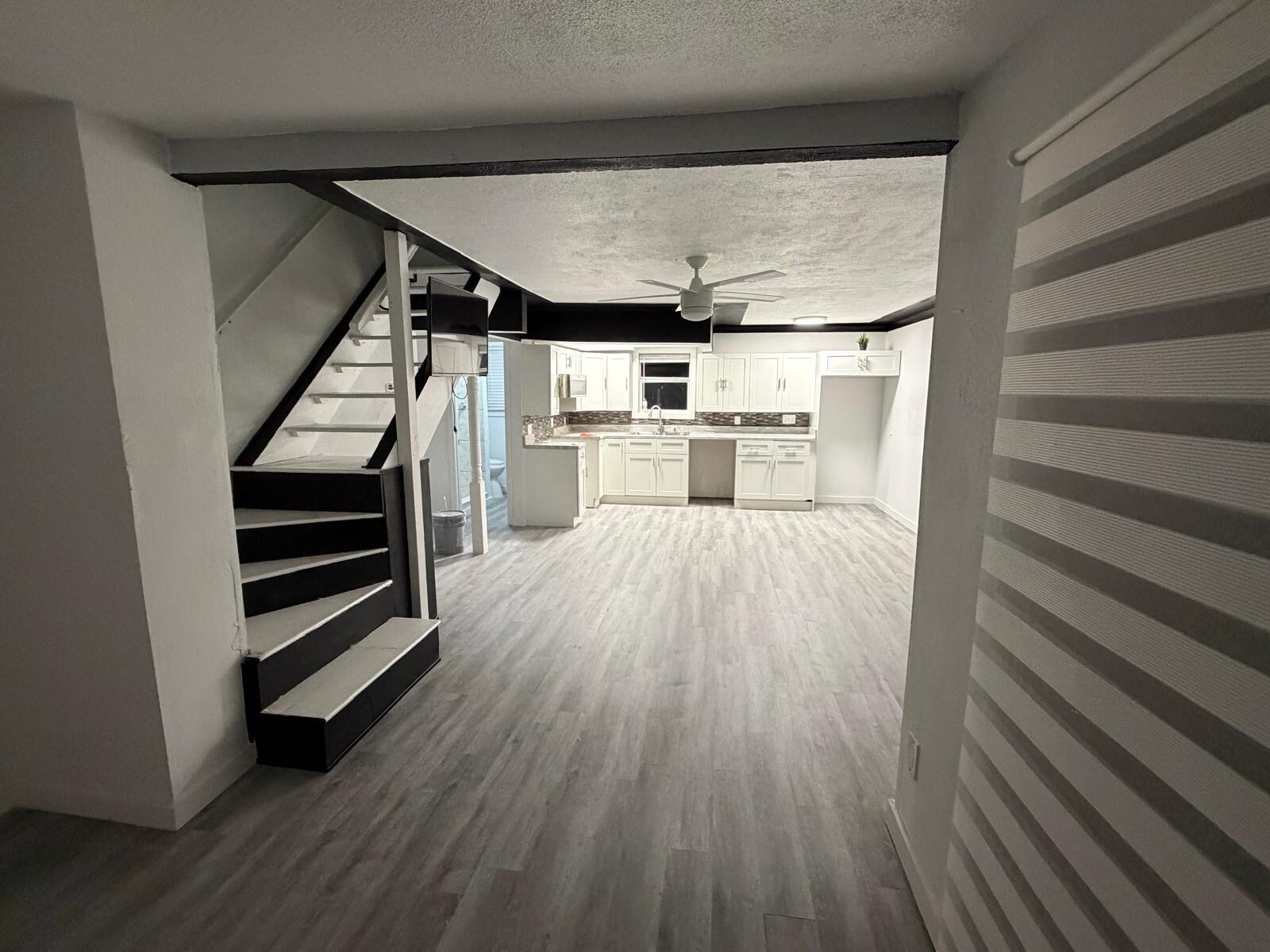 Building Photo - 13100 Boca Ciega Ave