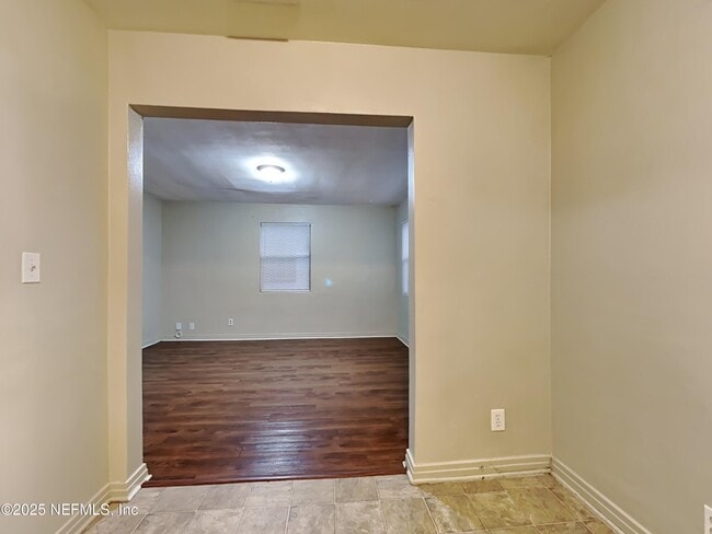 Building Photo - 5131 Dugdale Rd