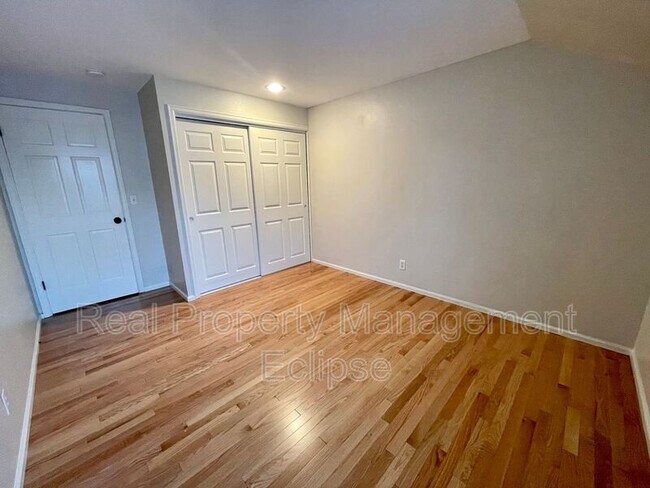 Building Photo - 14217 21st Dr SE