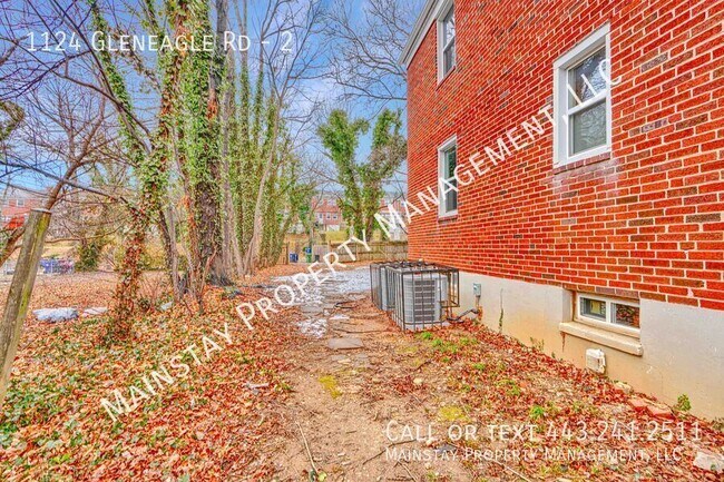 Building Photo - 1124 Gleneagle Rd