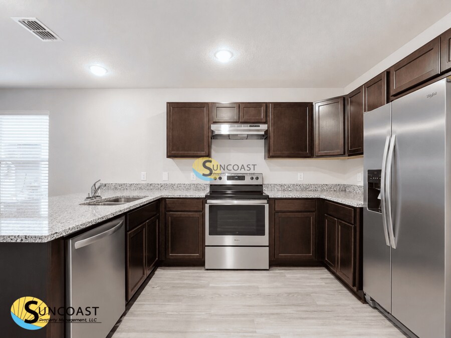 Building Photo - 6151 Delmar Pl