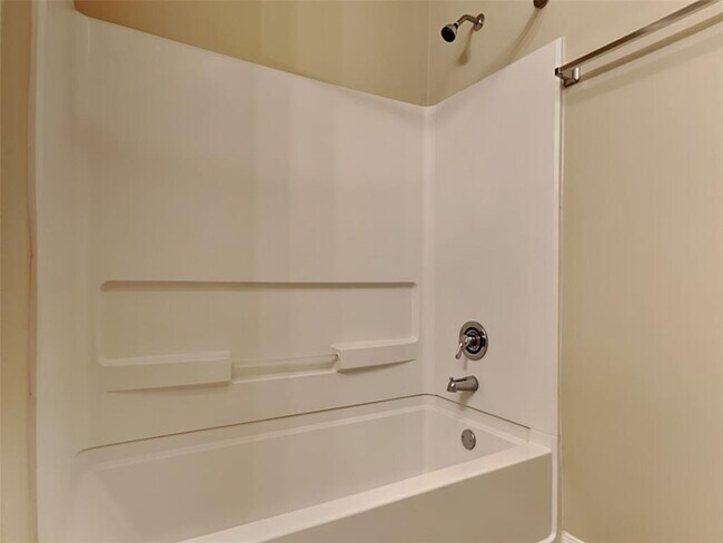 Building Photo - 10292 Stone Gate Dr