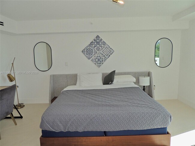 Building Photo - 1170 101st St