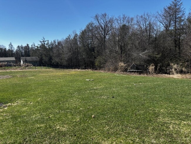 Building Photo - 499 Tanzman Rd